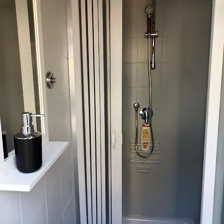 A&c Guest Black Diamond